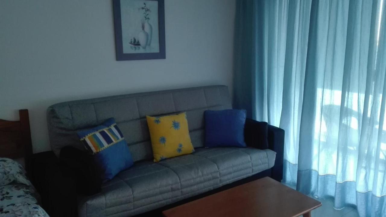 With Sea View And Pool Apartament